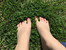 アーシング（Earthing）をすることです。